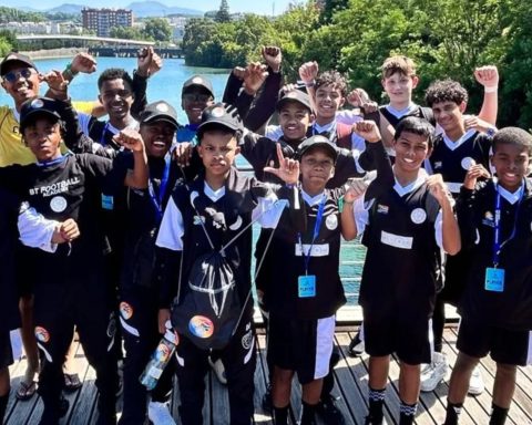 Cape Town Kids Stranded After Soccer Tour