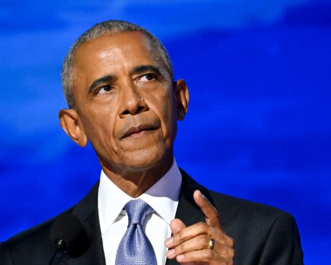 Obama Rebuts Trump Conspiracy in Rare Response