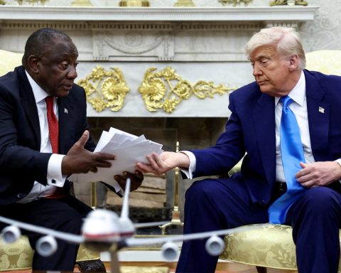 US Sanctions ANC Leaders: Bill Targets South Africa–Russia Ties