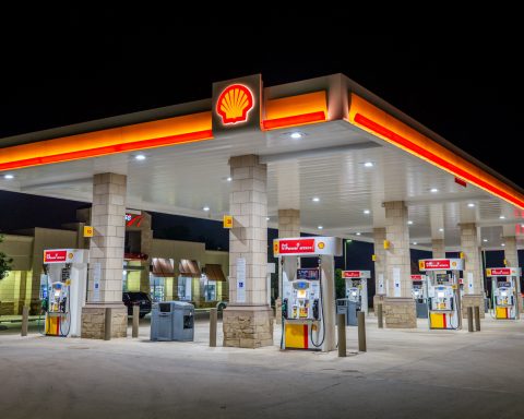 Shell Oil Drilling in South Africa Faces Fresh Court Fights
