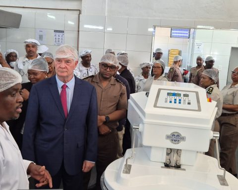 Prison Bakery Opens at Westville Cuts Costs and Trains Inmates