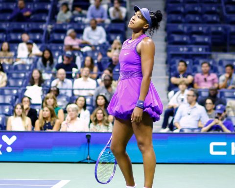 Anisimova Beats Osaka at US Open to Reach Final