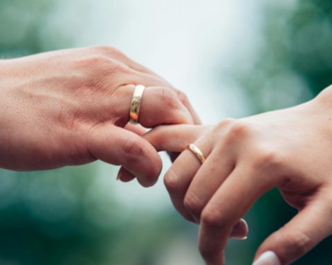 Husbands can take wives’ surnames, ConCourt rules