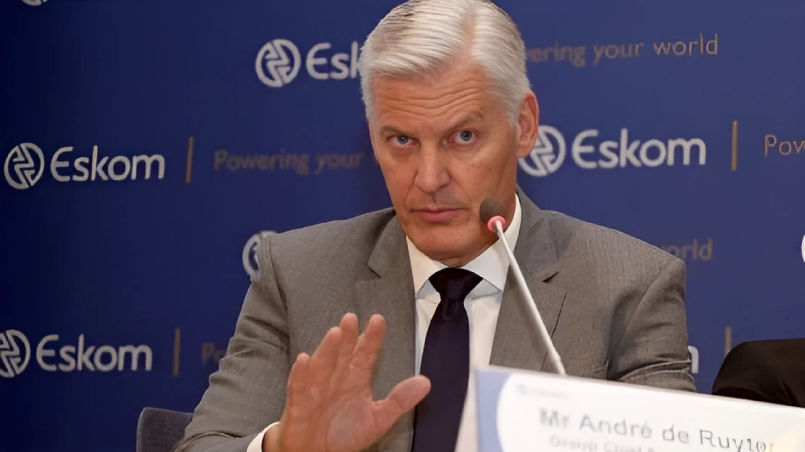 André de Ruyter Warning: SA Near 1989-Style Collapse