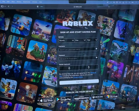 Roblox Bans YouTuber Exposing Predators