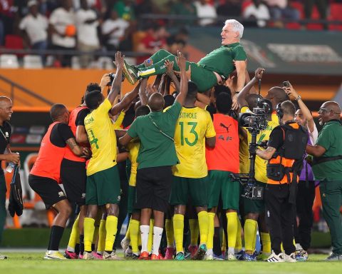 Bafana Bafana qualify for the 2026 FIFA World Cup after a 3–0 win over Rwanda, ending a 16-year wait and signaling South Africa’s return to football’s biggest stage under coach Hugo Broos.