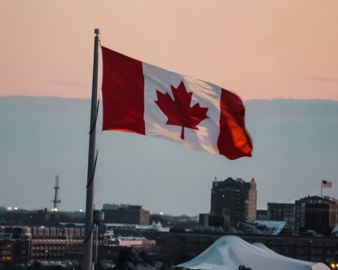 Canada Issues Travel Warning for SA Holidaymakers