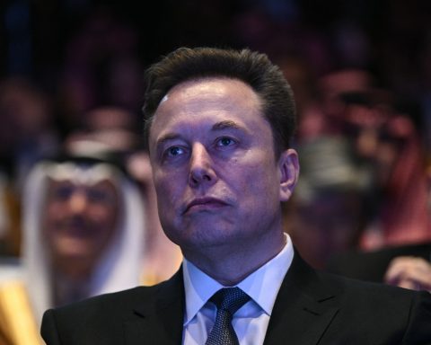 Elon Musk Apartheid Claim Sparks Presidency Backlash